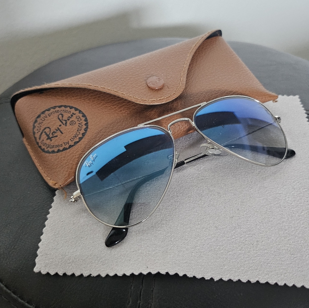 Ray Ban Authentic Aviator Metal Sunglasses